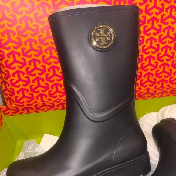 Tory Burch Navy Blue Boots with Gold Logo - Picture 1 of 10